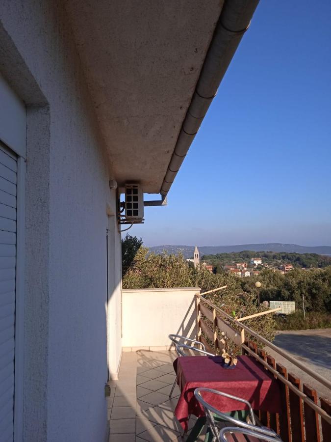 Apartments Irena Božava Exterior foto